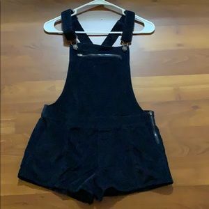 Hollister overall short